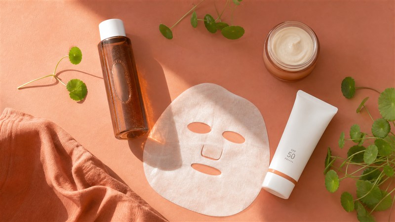 Flat lay routine centella asiatica K-beauty