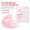 Medicube PDRN Pink Collagen Gel Mask illustrant le changement du masque hydrogel rose vers un aspect transparent.