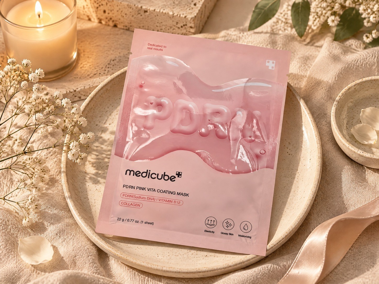 Masque en tissu Medicube PDRN Pink Vita Coating Mask offert dans le coffret Rituel du Soir.